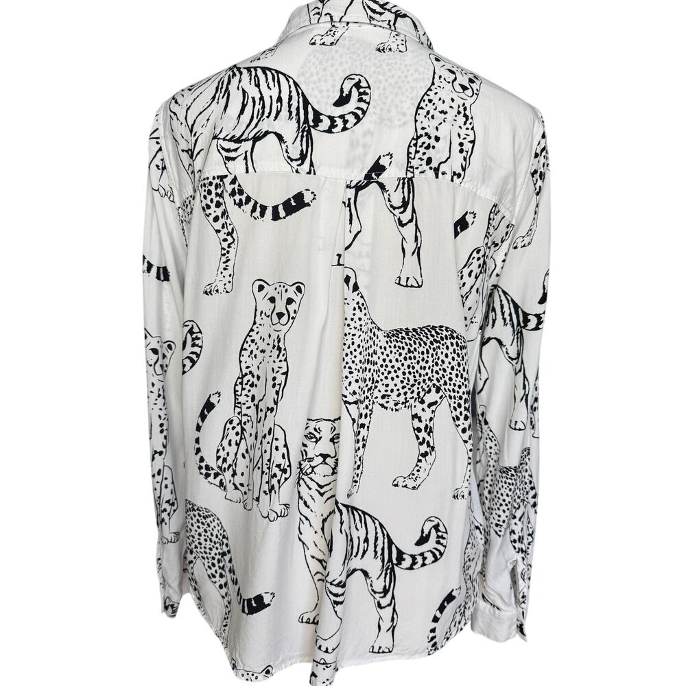 Jane + Delancey Safari Animal Print Button Front Rayon Blouse Size Small - Picture 3 of 8